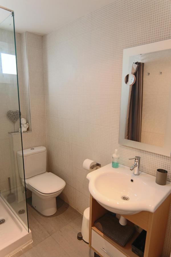 Luminoso. Comodo. Acogedor. Wifi. Junto A Ave Valencia Eksteriør billede