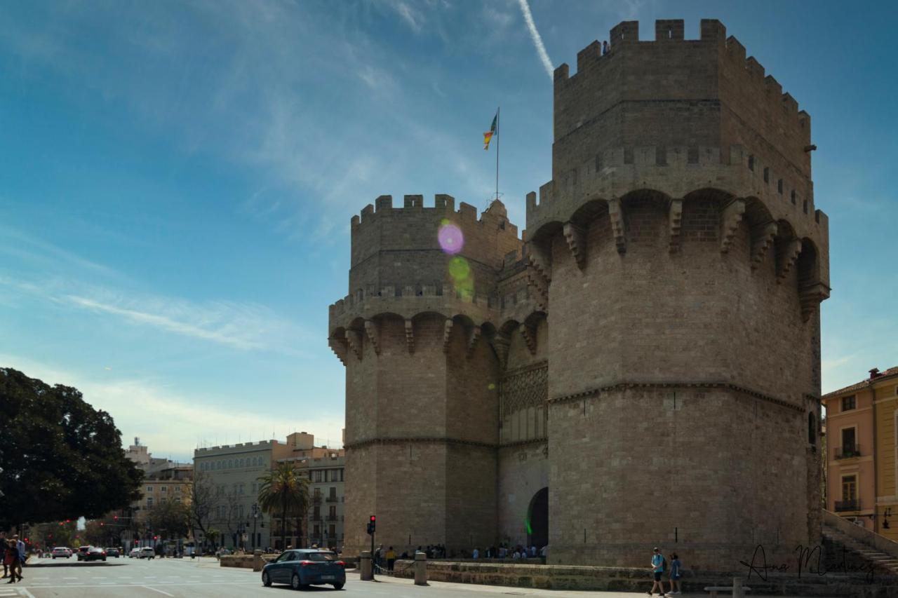 Luminoso. Comodo. Acogedor. Wifi. Junto A Ave Valencia Eksteriør billede