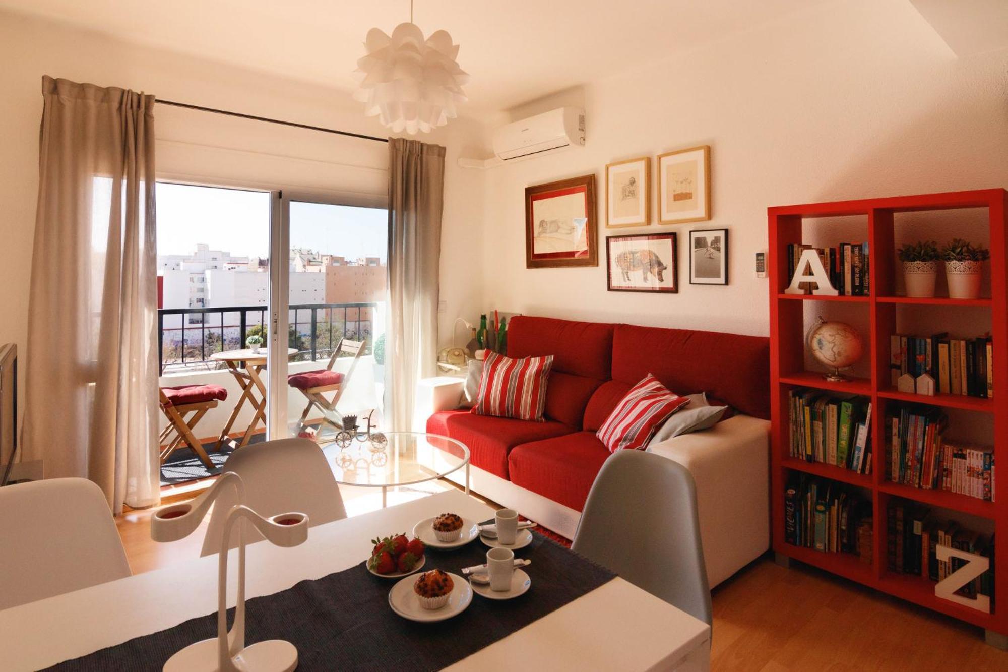 Luminoso. Comodo. Acogedor. Wifi. Junto A Ave Valencia Eksteriør billede