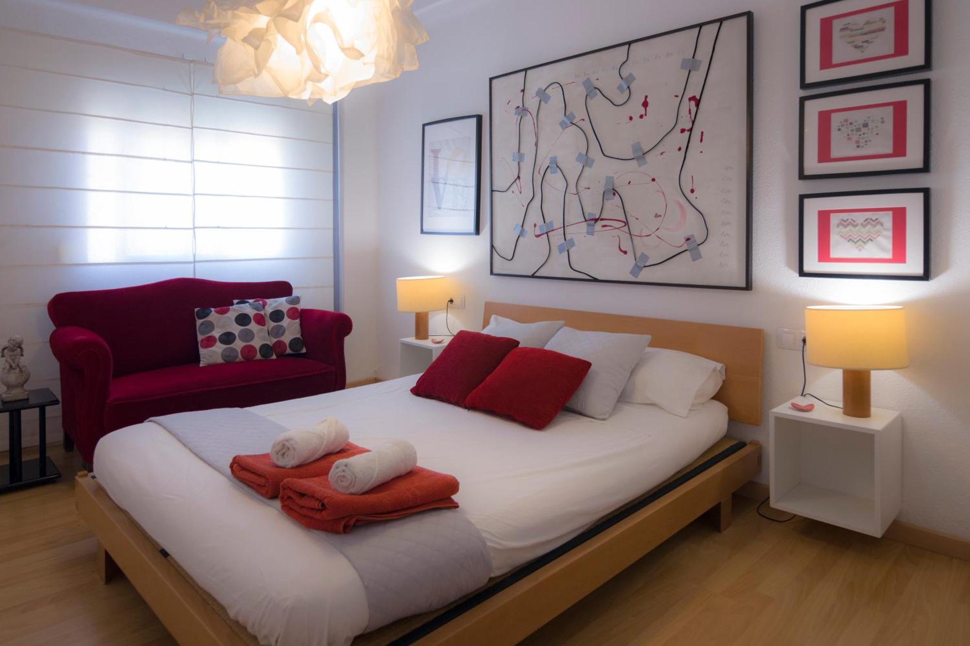 Luminoso. Comodo. Acogedor. Wifi. Junto A Ave Valencia Eksteriør billede