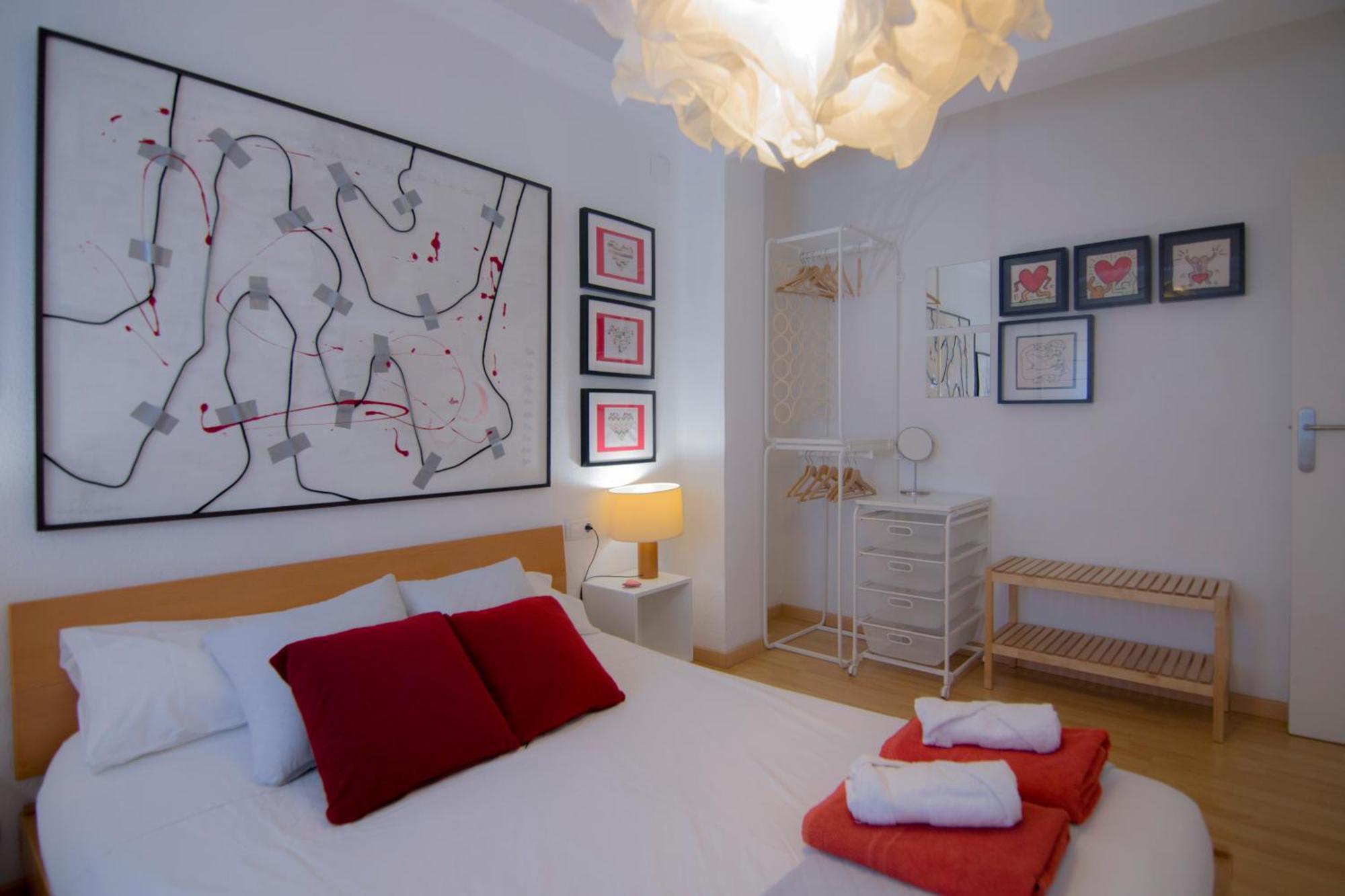 Luminoso. Comodo. Acogedor. Wifi. Junto A Ave Valencia Eksteriør billede